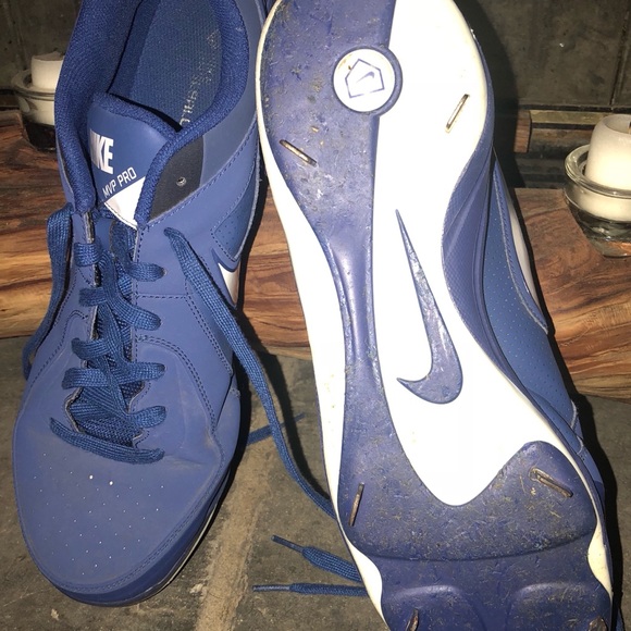🦃 Nike blue and white baseball cleats - Picture 4 of 5